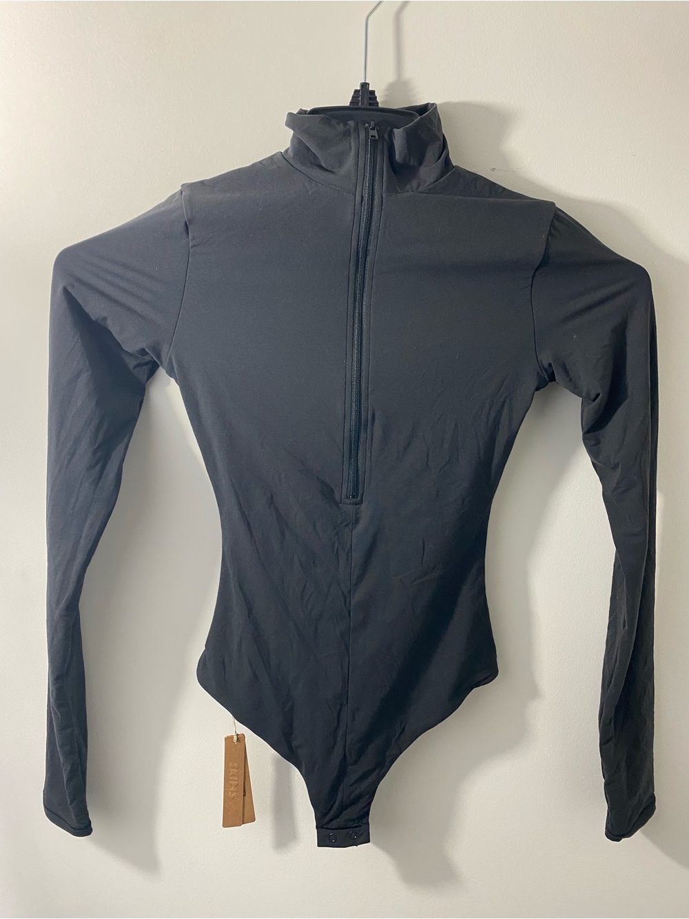 🖤✨NWT SKIMS Fits Everybody Zip Front Bodysuit Size XS🖤